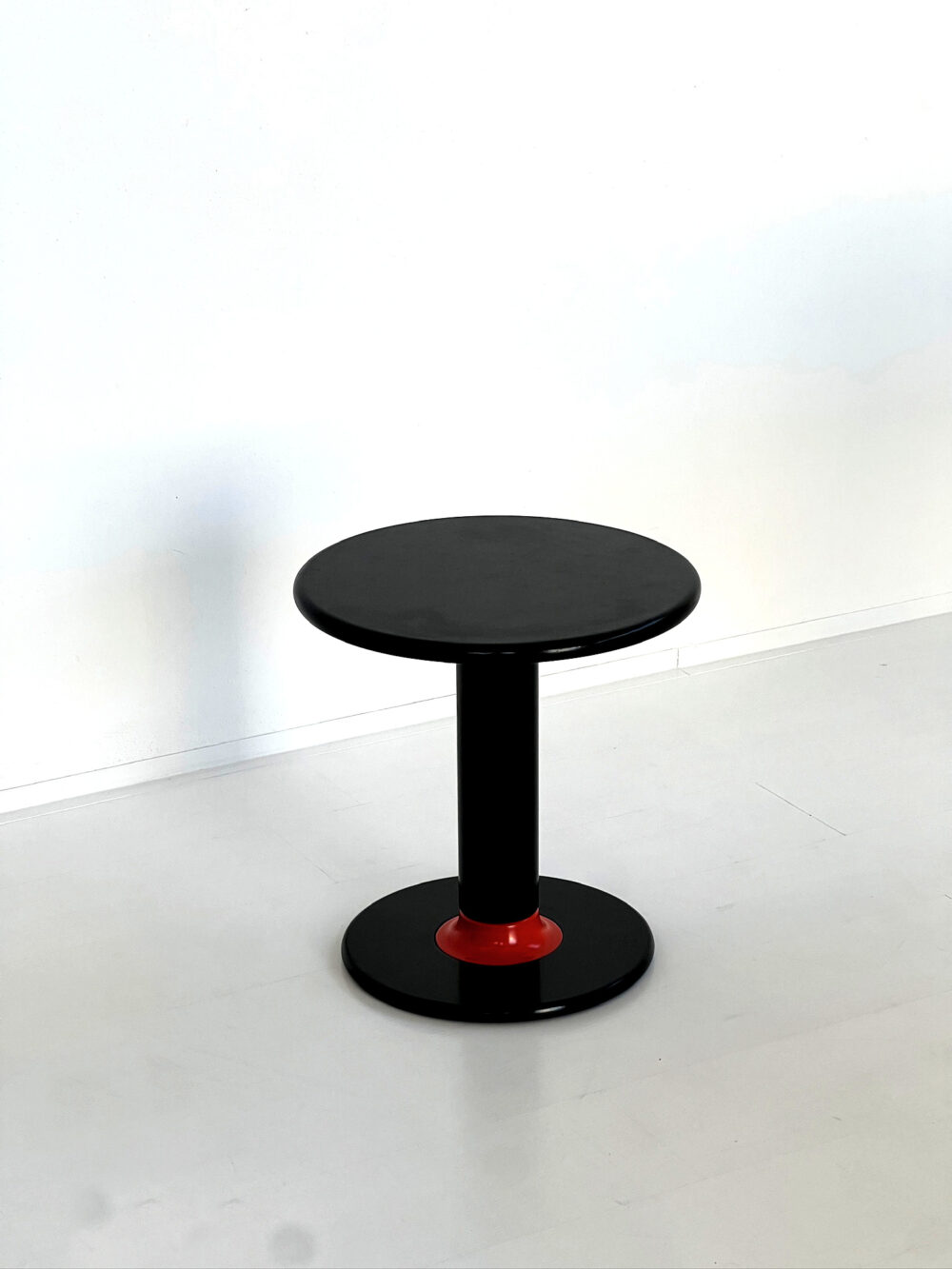 Coffee table Rocchettone, Sottsass, anni '60 - immagine 2