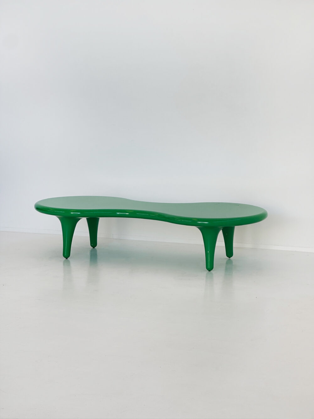 Tavolino Orgone, Marc Newson, Cappellini - immagine 5