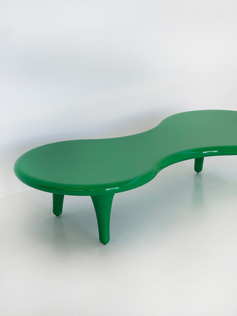 Tavolino Orgone, Marc Newson, Cappellini - immagine 4